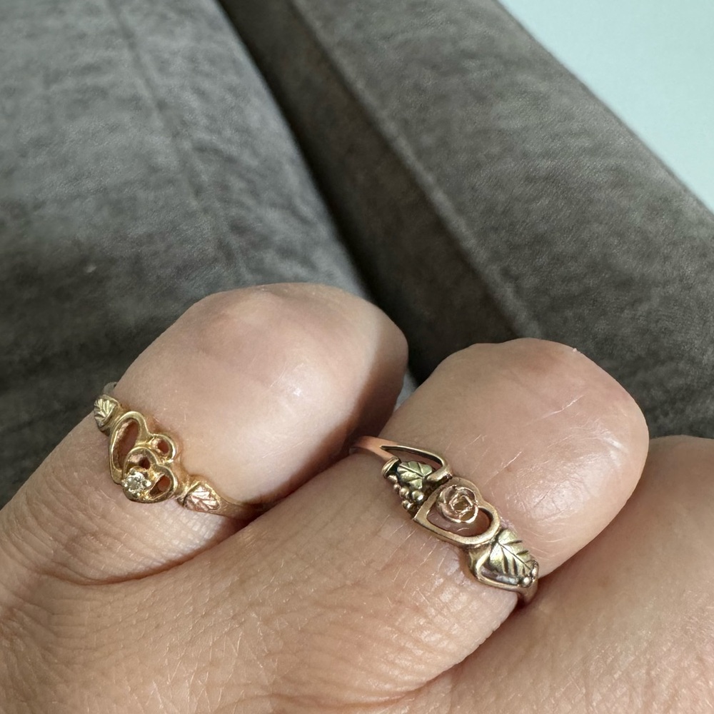 Black Hills Gold rings (sold as set) 6 on the left the one on the right size 7